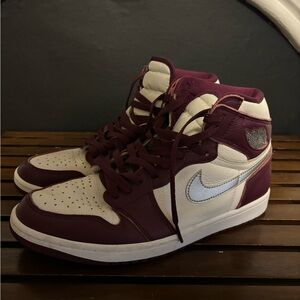 Nike Air Jordan 1 Retro High OG Bordeaux White
